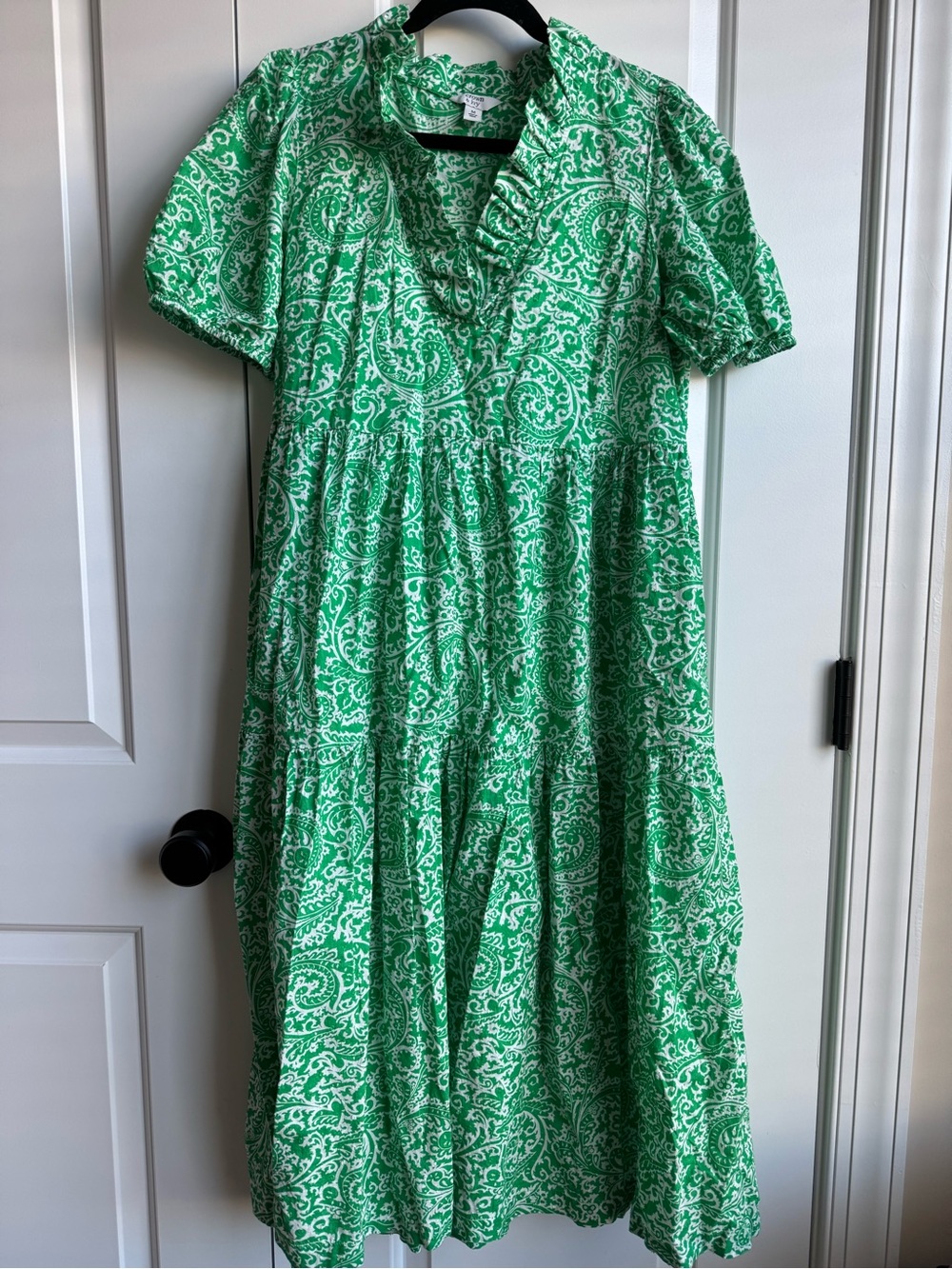 Crown & Ivy Green White Paisley Clip Dot Ruffle Tiered Midi Dress Pockets M